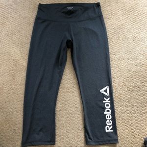 Reebok Grey Cropped leggings